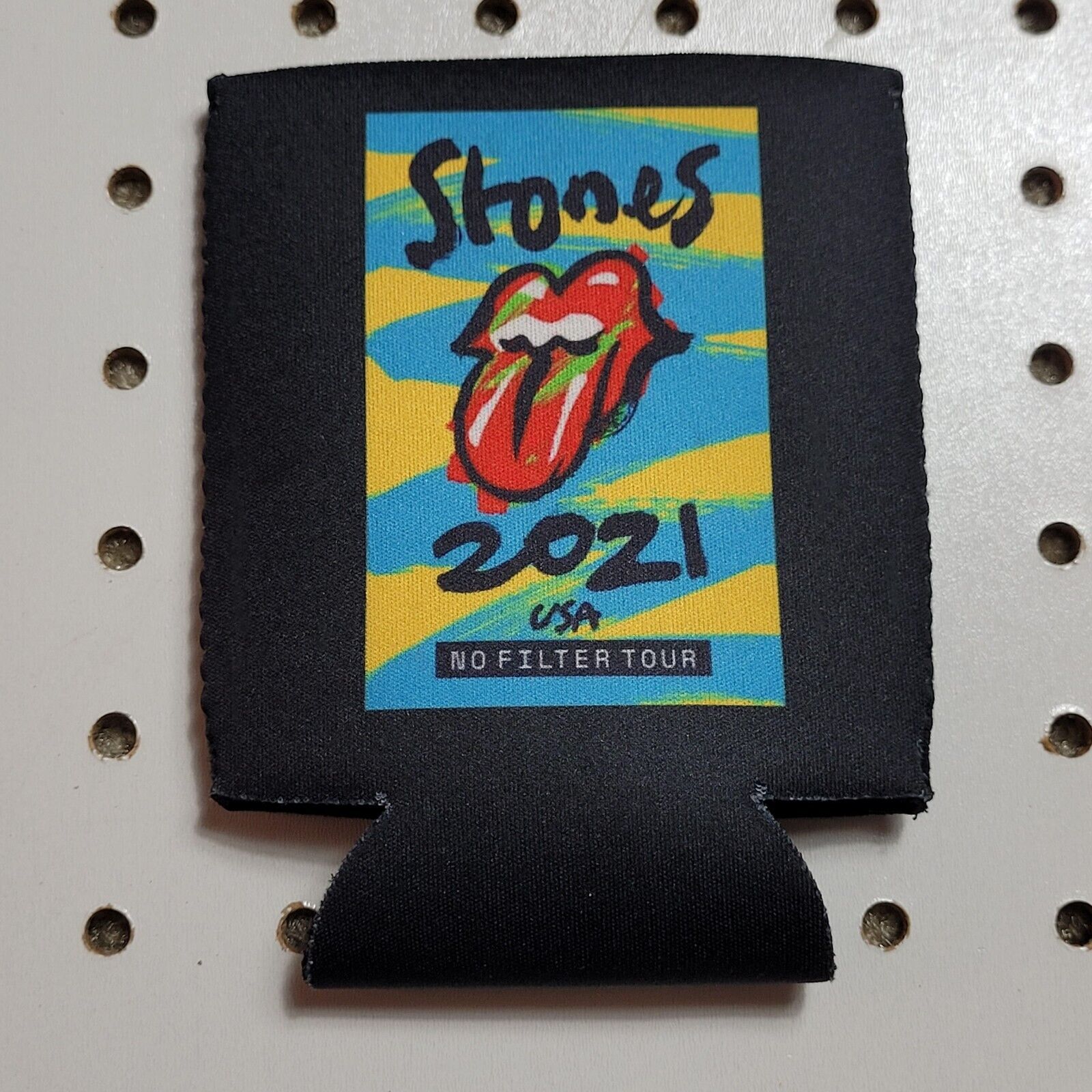 THE ROLLING STONES NO FILTER TOUR 2021 USA PROMO BLACK BEER CAN COOZIE
