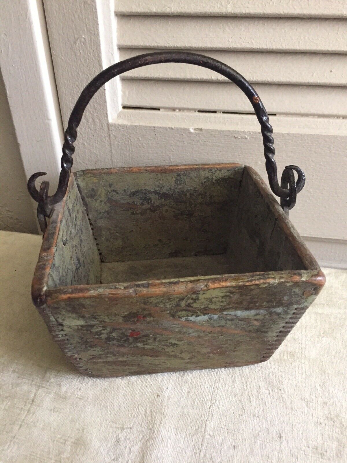 Chinese Wood Rice Measures Rice Bowls - Primitive - Basket Or Bin With Handle