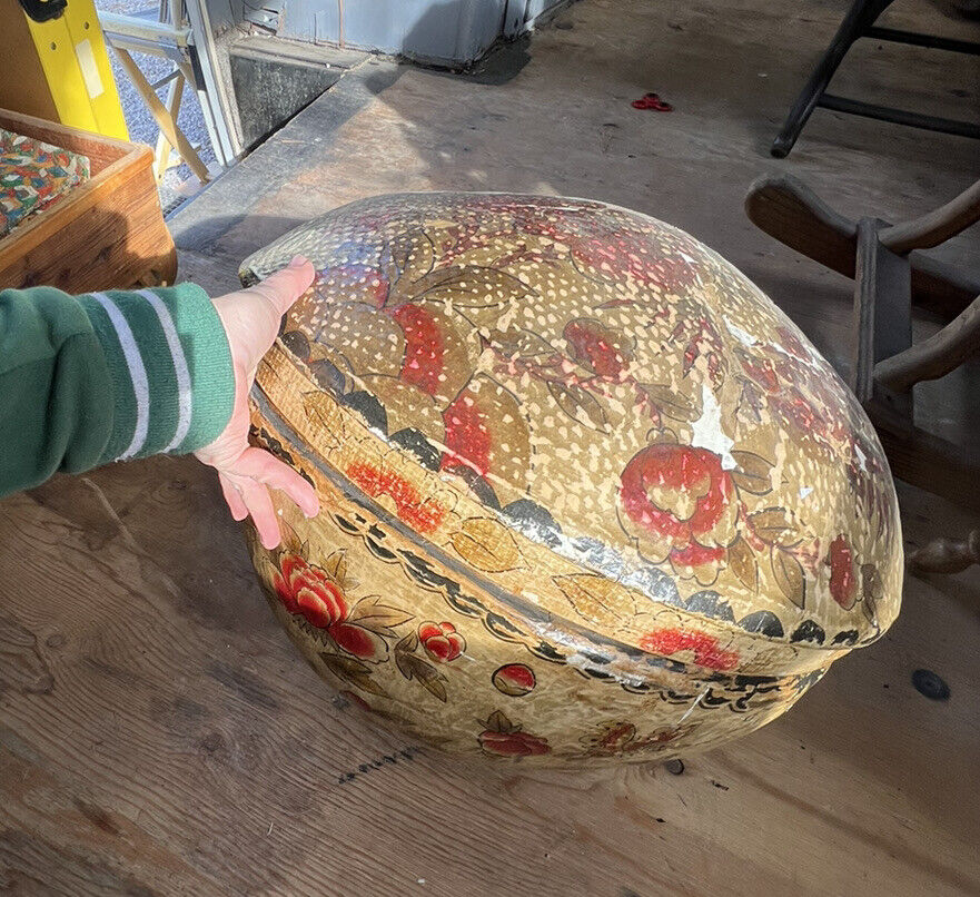 VINTAGE CHINESE PAPER MACHE Xl Lidded Basket